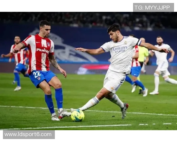 西甲转会市场热潮涌动皇马与黄潜巨额投资占据四成份额